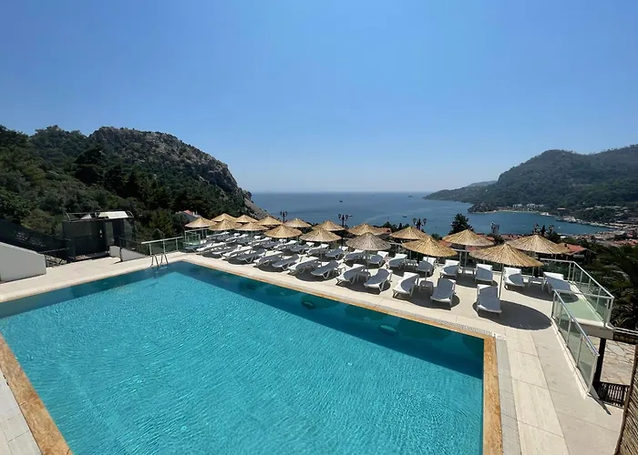 Boutique With Sea View In Crush House