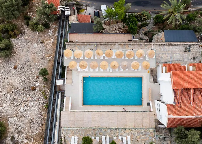 Boutique With Sea View In Crush House *